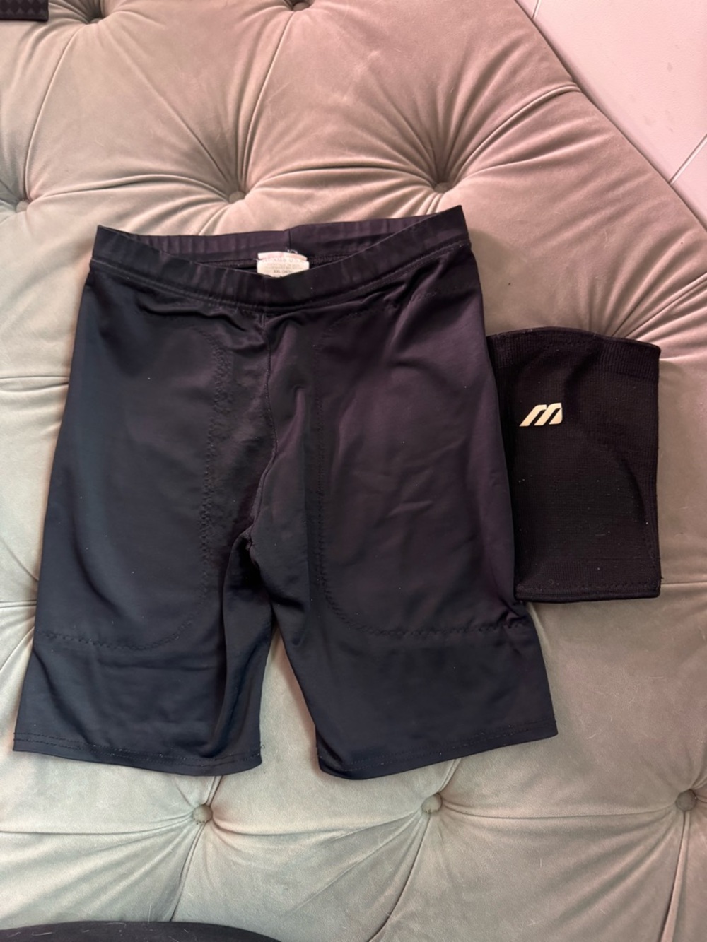 Adam’s Women’s/Mens XXL Sliding Shorts & Mizuno Leg Sliding Pad softball base